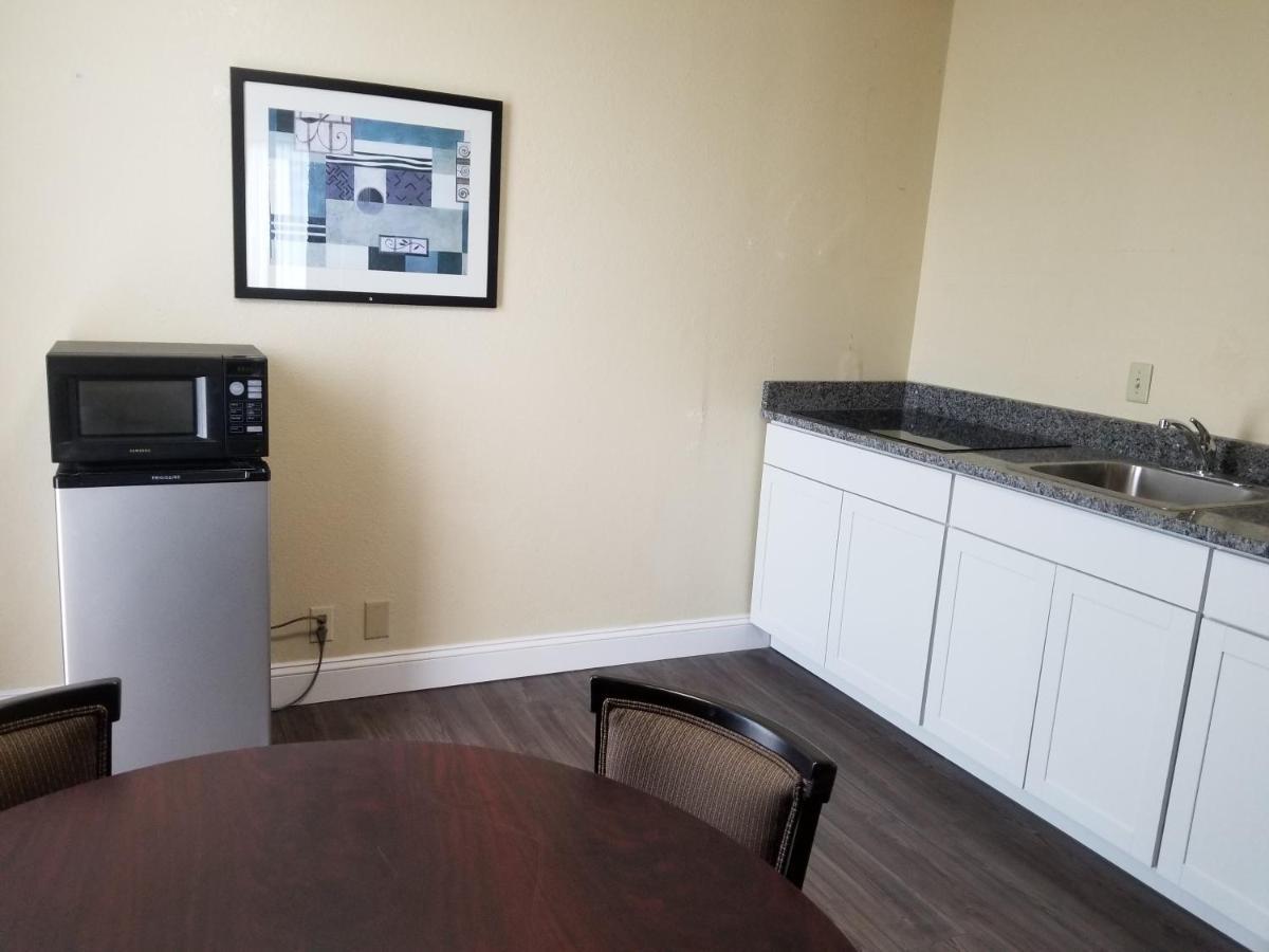 Days Inn By Wyndham Easley West Of Greenville/Clemson Area Exteriör bild