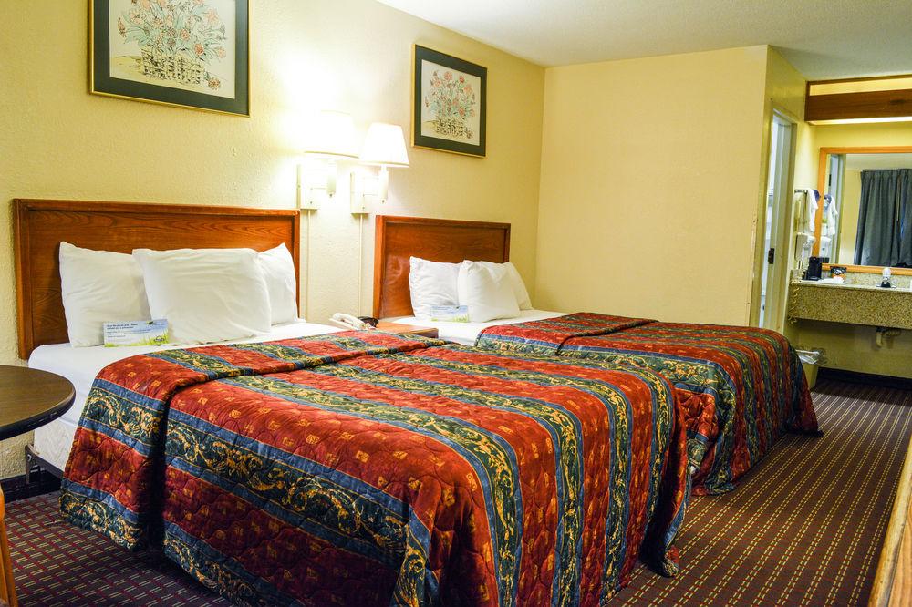 Days Inn By Wyndham Easley West Of Greenville/Clemson Area Exteriör bild