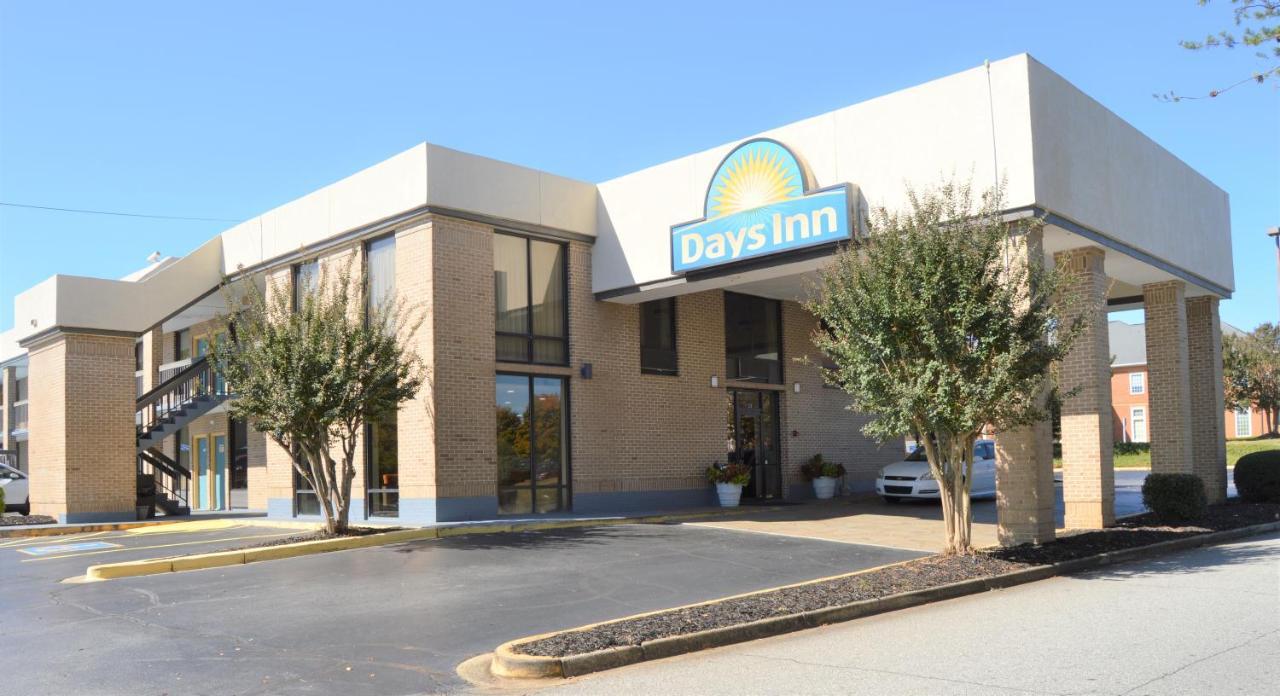 Days Inn By Wyndham Easley West Of Greenville/Clemson Area Exteriör bild