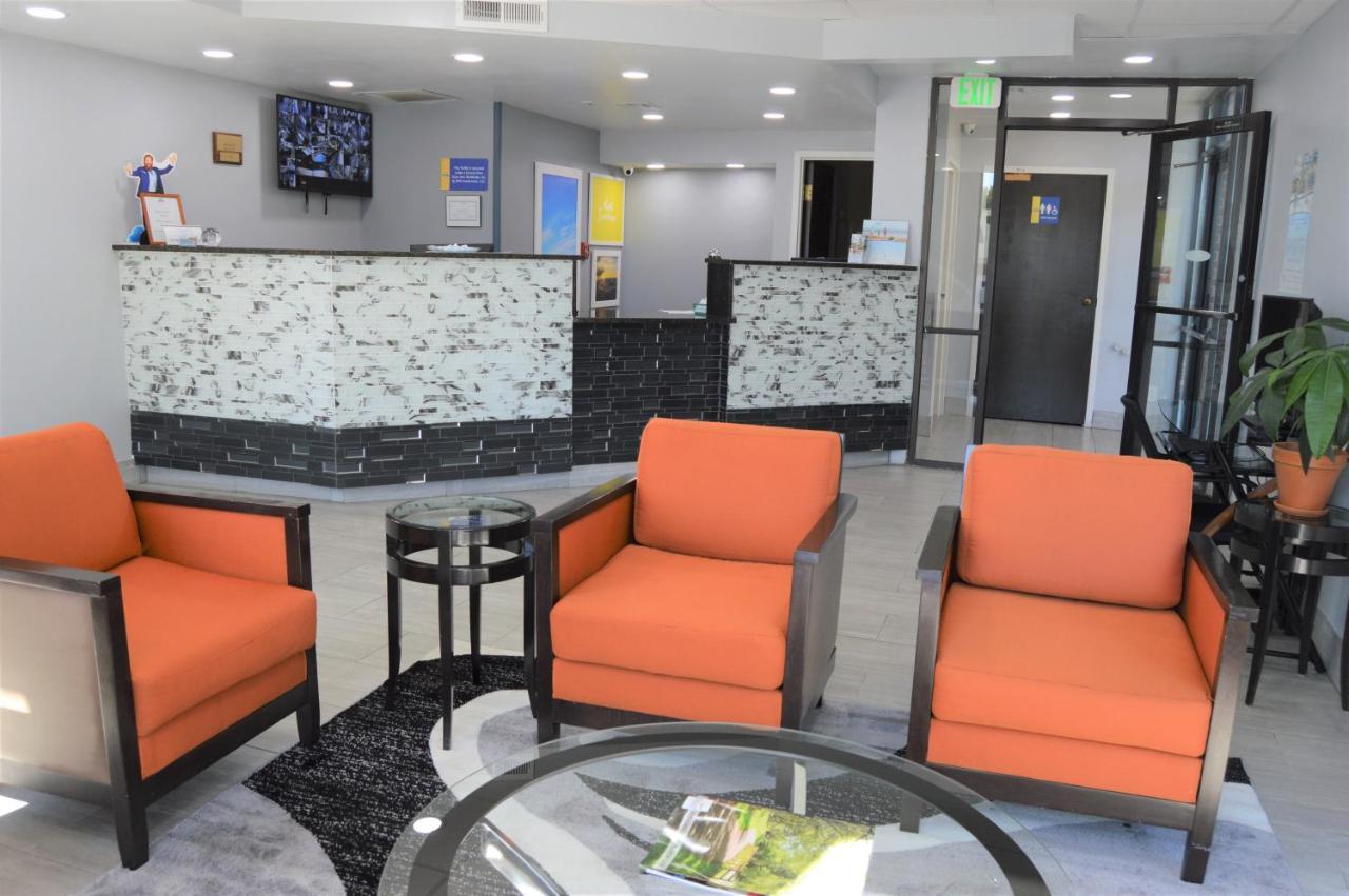 Days Inn By Wyndham Easley West Of Greenville/Clemson Area Exteriör bild